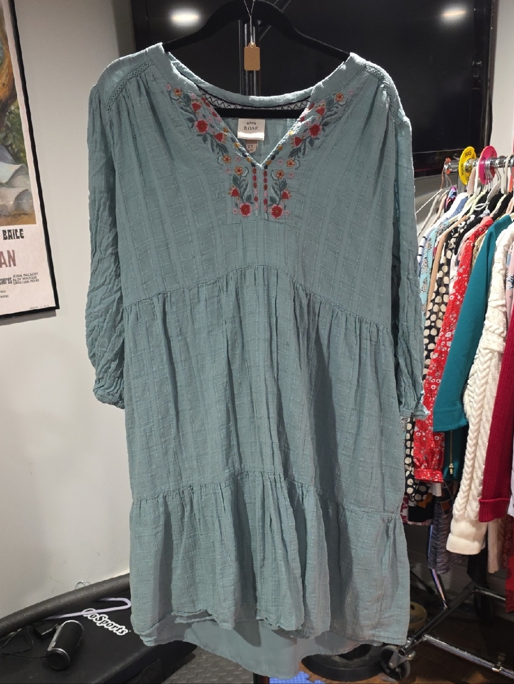 Knox Rose Light Blue Embroidered V-Neck Dress with Multicolor Stitching